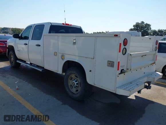 2011 Chevrolet Silverado 2500HD с VIN 1GB1KVCG6BF126811, выставлен на аукционе IAAI как лот 43367531 с пробегом 303 285 миль миль и . История ставок и продаж доступна на DreamBid. Изображение 3.