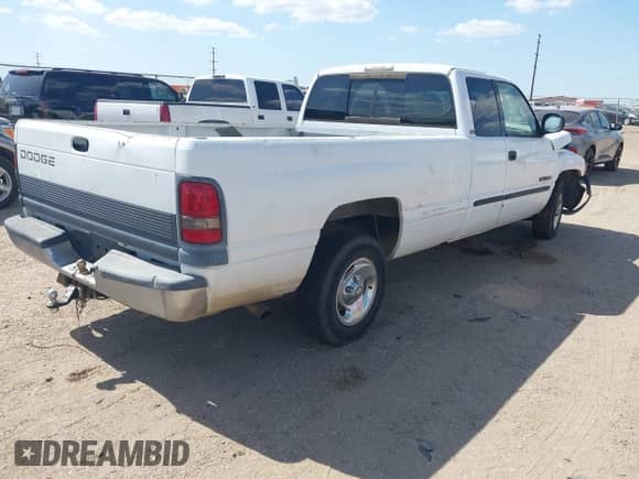 1998 Dodge 1500 with VIN 3B7HC12Z6WG101561, listed as a IAAI auction lot 42546822 with Not provided miles and . Bid and sale history available at DreamBid. Image 4.