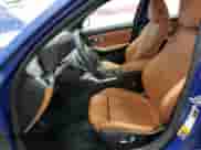 2023 BMW 3 Series 330e xDrive с VIN 3MW39FS06P8C90874, выставлен на аукционе Copart как лот 82032605 с пробегом 11 190 миль миль и Списание • Salvage title. История ставок и продаж доступна на DreamBid. Изображение 7.