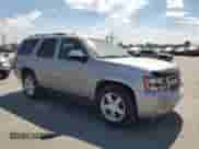 2007 Chevrolet Tahoe LTZ with VIN 1GNFK13047J352905, listed as a Copart auction lot 69778235 with 189,320 mi miles and Salvage title. Bid and sale history available at DreamBid. Image 4.