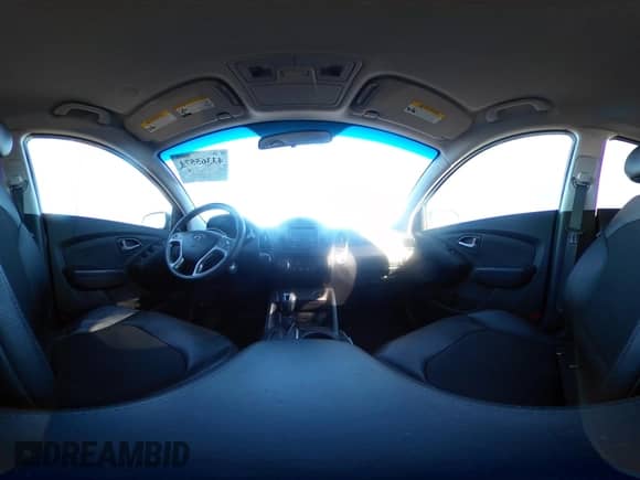 2014 Hyundai Tucson SE with VIN KM8JU3AG3EU925714, listed as a IAAI auction lot 43365574 with 39,987 mi miles and . Bid and sale history available at DreamBid. Image 17.