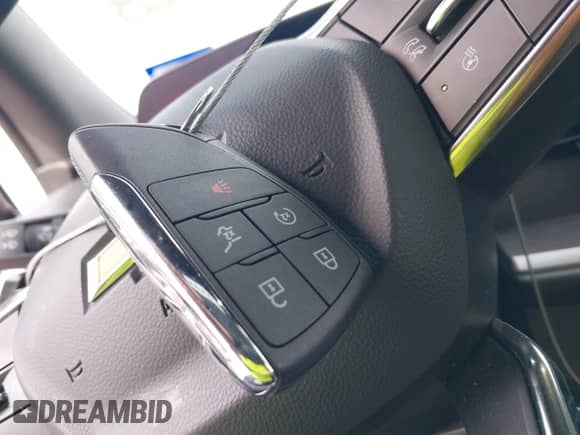 2024 Chevrolet Traverse FWD LT z VIN 1GNERGKS5RJ176849, wystawiony jako IAAI lot #42066415 z przebiegiem 13 740 mil mil oraz . Historia ofert i sprzedaży dostępna na DreamBid. Obrazek 11.