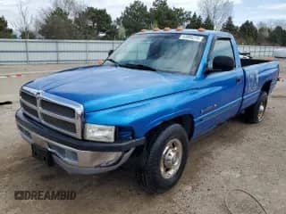 2001 Dodge 2500 with VIN 3B7KC26Z21M557430, listed as a Copart auction lot 53995215 with 185,131 mi miles and Salvage title. Bid and sale history available at DreamBid. Image 1.