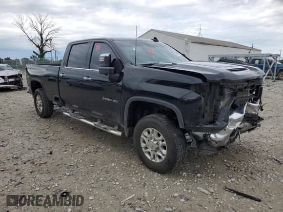 2022 Chevrolet Silverado 3500HD LTZ z VIN 1GC4YUEY5NF353337, wystawiony jako Copart lot #62393394 z przebiegiem 51 284 mil mil oraz Szkoda całkowita • Salvage title. Historia ofert i sprzedaży dostępna na DreamBid. Obrazek 4.