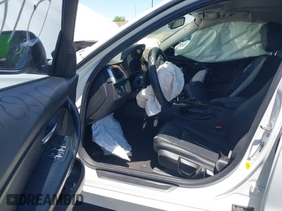 2016 BMW 3 Series 320i with VIN WBA8A9C51GK618922, listed as a IAAI auction lot 42707824 with 165,003 mi miles and . Bid and sale history available at DreamBid. Image 5.