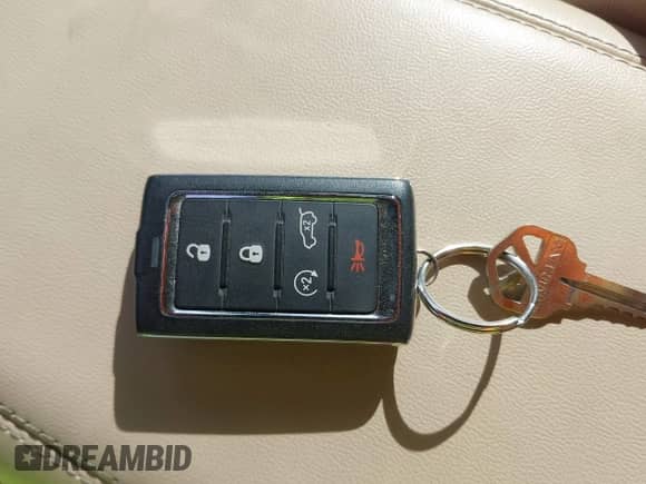 2023 Jeep Grand Cherokee Limited с VIN 1C4RJKBG5P8798405, выставлен на аукционе IAAI как лот 42287144 с пробегом 24 060 миль миль и . История ставок и продаж доступна на DreamBid. Изображение 11.