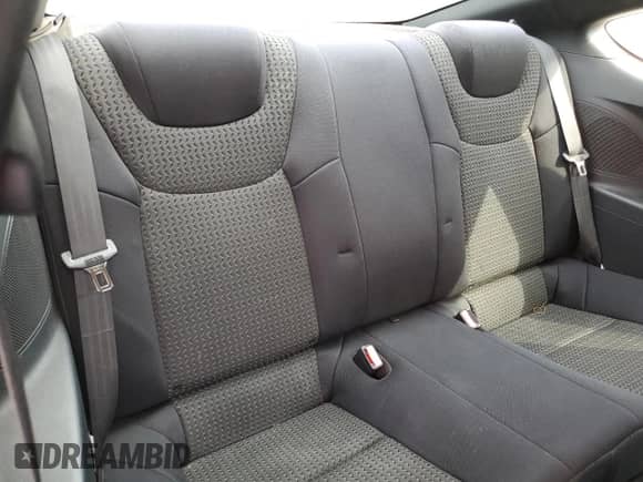 2010 Hyundai Genesis Coupe с VIN KMHHT6KD0AU040291, выставлен на аукционе Copart как лот 76557334 с пробегом 171 501 миль миль и Списание • Salvage title. История ставок и продаж доступна на DreamBid. Изображение 10.