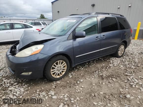 2009 Toyota Sienna XLE with VIN 5TDBK22C59S025170, listed as a Copart auction lot 70944055 with 267,429 mi miles and Non repairable. Bid and sale history available at DreamBid. Image 1.