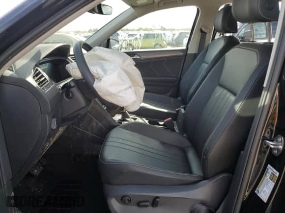 2024 Volkswagen Tiguan SE with VIN 3VV3B7AX8RM100807, listed as a Copart auction lot 53093065 with 3,354 mi miles and Salvage title. Bid and sale history available at DreamBid. Image 7.