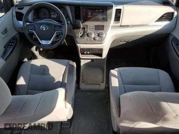 2017 Toyota Sienna L с VIN 5TDZZ3DC6HS865521, выставлен на аукционе Copart как лот 82542335 с пробегом 98 037 миль миль и Чистый • Clean title. История ставок и продаж доступна на DreamBid. Изображение 8.