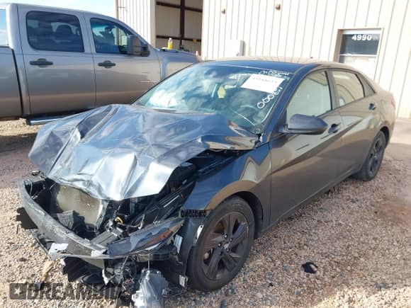 2021 Hyundai Elantra SEL с VIN 5NPLM4AG5MH000881, выставлен на аукционе IAAI как лот 43188633 с пробегом 85 451 миль миль и . История ставок и продаж доступна на DreamBid. Изображение 2.