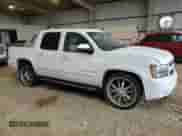 2009 Chevrolet Avalanche 1LT with VIN 3GNEC22J69G194063, listed as a Copart auction lot 68761684 with 188,792 mi miles and Clean title. Bid and sale history available at DreamBid. Image 4.