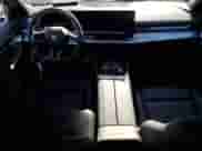 2025 BMW 5 Series с VIN WBA13FK06SCT74610, выставлен на аукционе Copart как лот 55362185 с пробегом Не указан миль и Списание • Salvage title. История ставок и продаж доступна на DreamBid. Изображение 8.