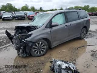 2018 Toyota Sienna LE with VIN 5TDJZ3DC6JS199103, listed as a Copart auction lot 57821175 with Not provided miles and Salvage title. Bid and sale history available at DreamBid. Image 1.