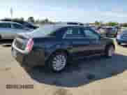 2012 Chrysler 300 z VIN 2C3CCAAG1CH129746, wystawiony jako Copart lot #81338645 z przebiegiem 84 661 mil mil oraz Szkoda całkowita • Salvage title. Historia ofert i sprzedaży dostępna na DreamBid. Obrazek 3.