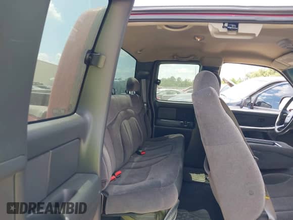 2001 GMC Sierra 1500 SLE с VIN 2GTEC19V011137690, выставлен на аукционе IAAI как лот 42989211 с пробегом 221 862 миль миль и . История ставок и продаж доступна на DreamBid. Изображение 8.