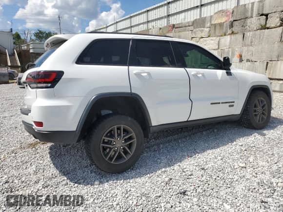 2016 Jeep Grand Cherokee 75th Anniversary with VIN 1C4RJFAG9GC366938, listed as a Copart auction lot 71067875 with 87,866 mi miles and Salvage title. Bid and sale history available at DreamBid. Image 3.
