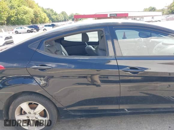 2013 Hyundai Elantra GLS с VIN KMHDH4AE0DU784668, выставлен на аукционе IAAI как лот 43200419 с пробегом 204 691 миль миль и . История ставок и продаж доступна на DreamBid. Изображение 15.