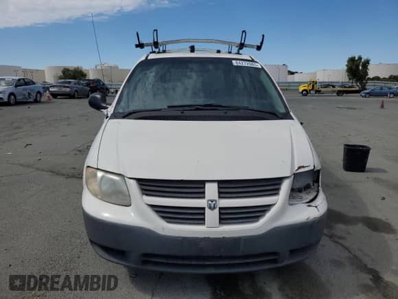 2006 Dodge Caravan Cargo z VIN 1D4GP21E66B511633, wystawiony jako Copart lot #84272085 z przebiegiem 149 226 mil mil oraz Czysty tytuł • Clean title. Historia ofert i sprzedaży dostępna na DreamBid. Obrazek 5.