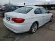 2012 BMW 3 Series 328i xDrive z VIN WBAKF5C54CE656573, wystawiony jako Copart lot #88287675 z przebiegiem Nie podano mil oraz Czysty tytuł • Clean title. Historia ofert i sprzedaży dostępna na DreamBid. Obrazek 3.