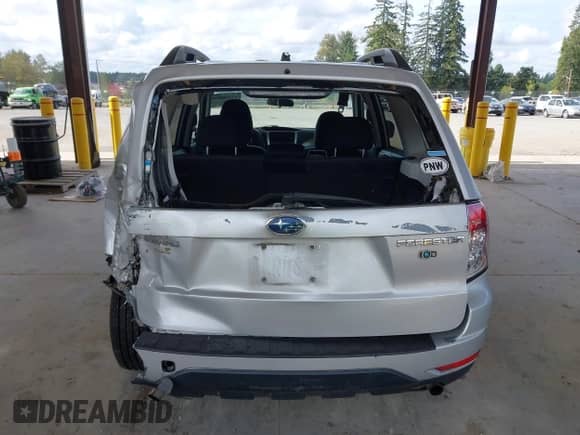 2009 Subaru Forester X with VIN JF2SH63619H783687, listed as a IAAI auction lot 43368886 with 139,346 mi miles and . Bid and sale history available at DreamBid. Image 17.