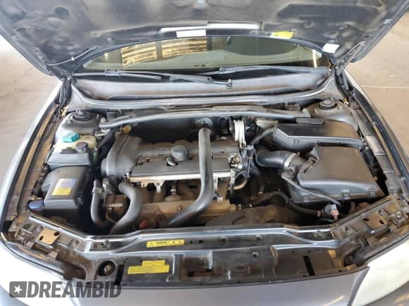 2005 Volvo S60 с VIN YV1RS592952428884, выставлен на аукционе Copart как лот 64216895 с пробегом 118 097 миль миль и Списание • Salvage title. История ставок и продаж доступна на DreamBid. Изображение 11.