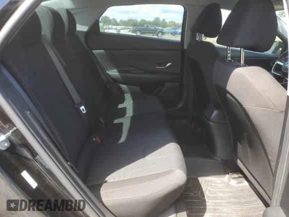 2021 Hyundai Elantra SE z VIN KMHLL4AGXMU137402, wystawiony jako Copart lot #80155025 z przebiegiem 58 173 mil mil oraz Szkoda całkowita • Salvage title. Historia ofert i sprzedaży dostępna na DreamBid. Obrazek 10.