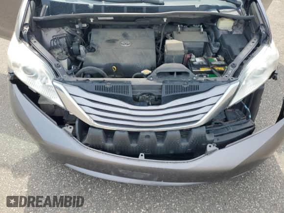 2015 Toyota Sienna XLE Premium with VIN 5TDYK3DC9FS574329, listed as a Copart auction lot 81452295 with 167,855 mi miles and Salvage title. Bid and sale history available at DreamBid. Image 12.