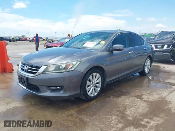 2014 Honda Accord EX-L with VIN 1HGCR2F81EA260650, listed as a IAAI auction lot 42971548 with 105,732 mi miles and . Bid and sale history available at DreamBid. Image 2.