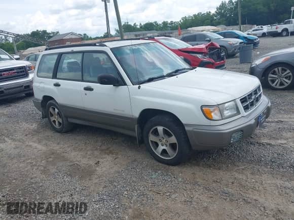 1998 Subaru Forester S with VIN JF1SF6556WH705027, listed as a IAAI auction lot 42503592 with 155,706 mi miles and . Bid and sale history available at DreamBid. Image 1.
