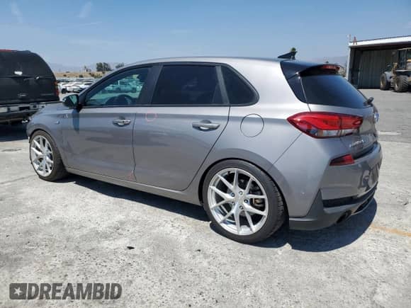 2020 Hyundai Elantra N Line z VIN KMHH55LC0LU134068, wystawiony jako Copart lot #67844965 z przebiegiem 133 634 mil mil oraz Szkoda całkowita • Salvage title. Historia ofert i sprzedaży dostępna na DreamBid. Obrazek 2.