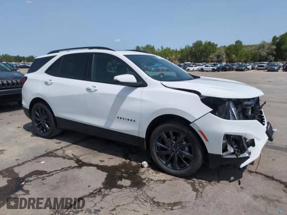2024 Chevrolet Equinox RS with VIN 3GNAXWEG4RL203523, listed as a Copart auction lot 59000005 with 10,870 mi miles and Salvage title. Bid and sale history available at DreamBid. Image 4.