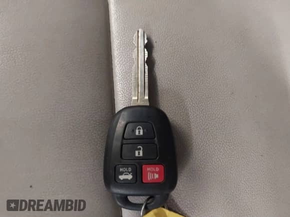 2017 Toyota Camry XLE с VIN 4T1BF1FK6HU777899, выставлен на аукционе IAAI как лот 42773248 с пробегом 83 340 миль миль и . История ставок и продаж доступна на DreamBid. Изображение 11.