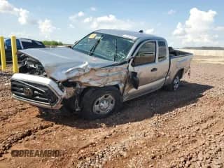 2022 Toyota Tacoma SR with VIN 3TYRX5GN6NT052971, listed as a Copart auction lot 71352245 with 31,748 mi miles and Salvage title. Bid and sale history available at DreamBid. Image 1.