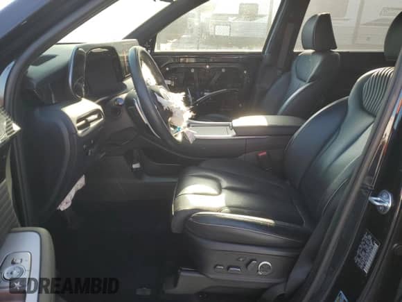 2023 Hyundai Palisade Calligraphy с VIN KM8R74GE5PU601026, выставлен на аукционе Copart как лот 51806555 с пробегом 11 622 миль миль и Списание • Salvage title. История ставок и продаж доступна на DreamBid. Изображение 7.
