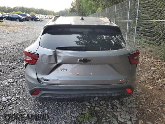2025 Chevrolet Trax 2RS with VIN KL77LJEP8SC116305, listed as a Copart auction lot 65892785 with Not provided miles and Salvage title. Bid and sale history available at DreamBid. Image 6.