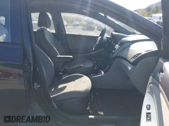 2014 Hyundai Accent GS с VIN KMHCT5AE7EU168788, выставлен на аукционе IAAI как лот 43163838 с пробегом 247 820 миль миль и . История ставок и продаж доступна на DreamBid. Изображение 5.