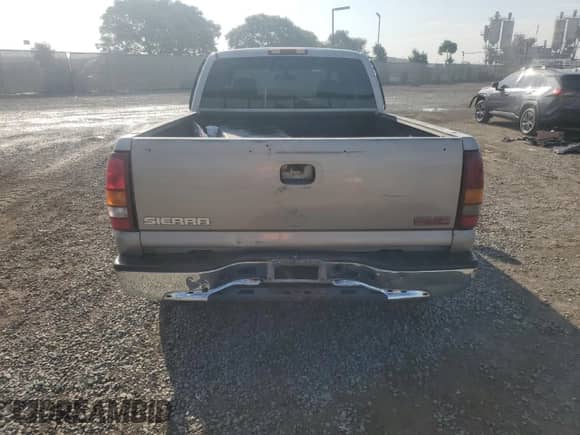 2003 GMC Sierra 1500 with VIN 2GTEC19V031151642, listed as a Copart auction lot 74181774 with Not provided miles and Salvage title. Bid and sale history available at DreamBid. Image 6.
