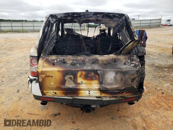 2013 Land Rover Range Rover Sport SC z VIN SALSH2E44DA777699, wystawiony jako Copart lot #69518595 z przebiegiem Nie podano mil oraz Nie do naprawy • Non repairable. Historia ofert i sprzedaży dostępna na DreamBid. Obrazek 6.