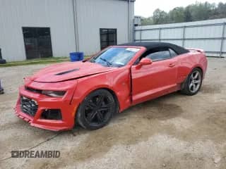 2018 Chevrolet Camaro 1SS z VIN 1G1FF3D73J0125506, wystawiony jako Copart lot #51937775 z przebiegiem 71 377 mil mil oraz Czysty tytuł • Clean title. Historia ofert i sprzedaży dostępna na DreamBid. Obrazek 1.