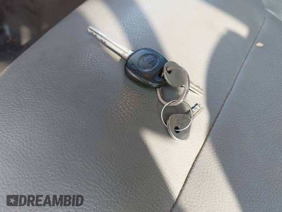 2020 Toyota Tundra SR with VIN 5TFUY5F14LX919793, listed as a IAAI auction lot 42782094 with 164,781 mi miles and . Bid and sale history available at DreamBid. Image 11.