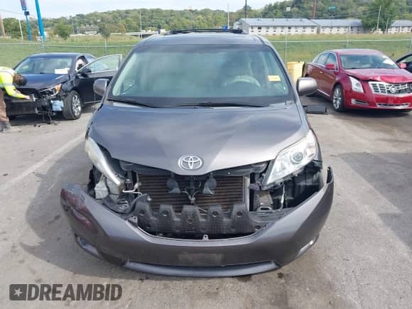 2013 Toyota Sienna XLE AAS with VIN 5TDYK3DC4DS378960, listed as a IAAI auction lot 43352181 with 160,236 mi miles and . Bid and sale history available at DreamBid. Image 12.