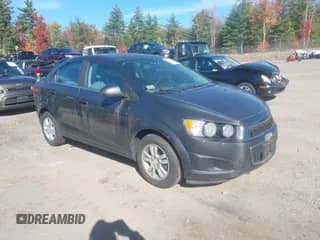 2015 Chevrolet Sonic LT с VIN 1G1JC5SH0F4163799, выставлен на аукционе IAAI как лот 43443981 с пробегом 152 776 миль миль и . История ставок и продаж доступна на DreamBid. Изображение 1.