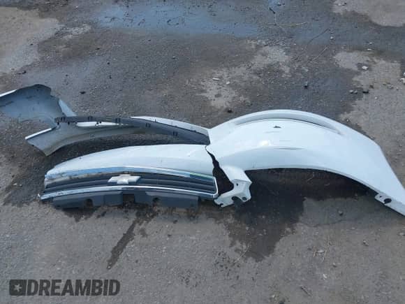 2010 Chevrolet Impala LS z VIN 2G1WA5EK2A1130942, wystawiony jako IAAI lot #43203841 z przebiegiem 185 462 mil mil oraz . Historia ofert i sprzedaży dostępna na DreamBid. Obrazek 12.