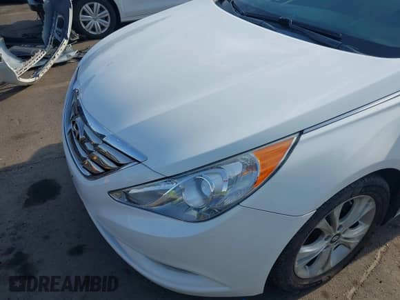 2013 Hyundai Sonata Limited с VIN 5NPEC4AC5DH526050, выставлен на аукционе IAAI как лот 42991152 с пробегом 124 876 миль миль и . История ставок и продаж доступна на DreamBid. Изображение 6.