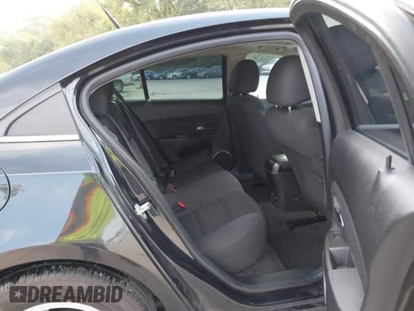 2014 Chevrolet Cruze 1LT with VIN 1G1PC5SB3E7431442, listed as a IAAI auction lot 43212973 with 131,420 mi miles and . Bid and sale history available at DreamBid. Image 8.