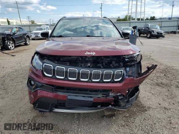 2022 Jeep Compass Limited with VIN 3C4NJDCB9NT206340, listed as a Copart auction lot 70681375 with 13,177 mi miles and Salvage title. Bid and sale history available at DreamBid. Image 5.