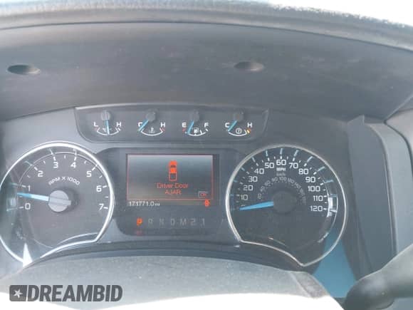 2013 Ford F-150 XL with VIN 1FTFW1CF9DKG35243, listed as a IAAI auction lot 42902112 with 171,771 mi miles and . Bid and sale history available at DreamBid. Image 7.