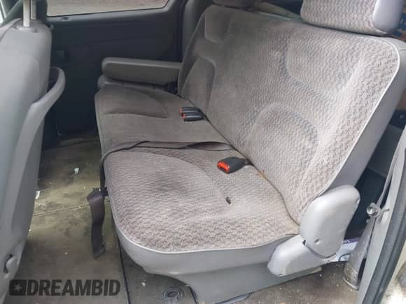 2005 Dodge Caravan SE with VIN 1D4GP24R25B398146, listed as a IAAI auction lot 43228685 with 154,942 mi miles and . Bid and sale history available at DreamBid. Image 8.