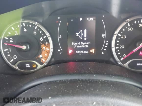 2018 Jeep Renegade Latitude with VIN ZACCJABB5JPH83309, listed as a IAAI auction lot 42875630 with 183,251 mi miles and . Bid and sale history available at DreamBid. Image 7.